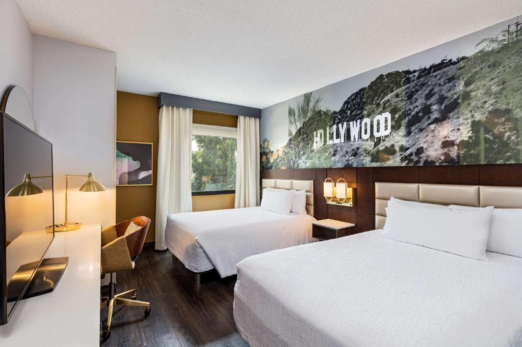 Hilton Garden Inn Los Angeles / Hollywood - Queen Room With Two Queen Beds - Hearing Access