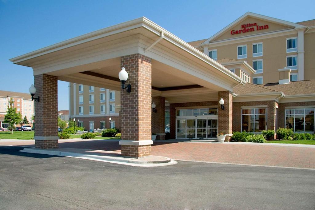 Hilton Garden Inn Chicago/Midway Airport photo