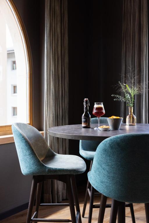 Posezení v ubytování Hotel Garni Chesa Mulin