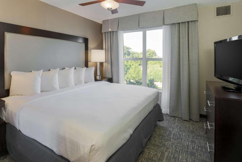Homewood Suites by Hilton Southwind - Hacks Cross - Suite 1 Chambre Lit King-Size - Non-Fumeurs