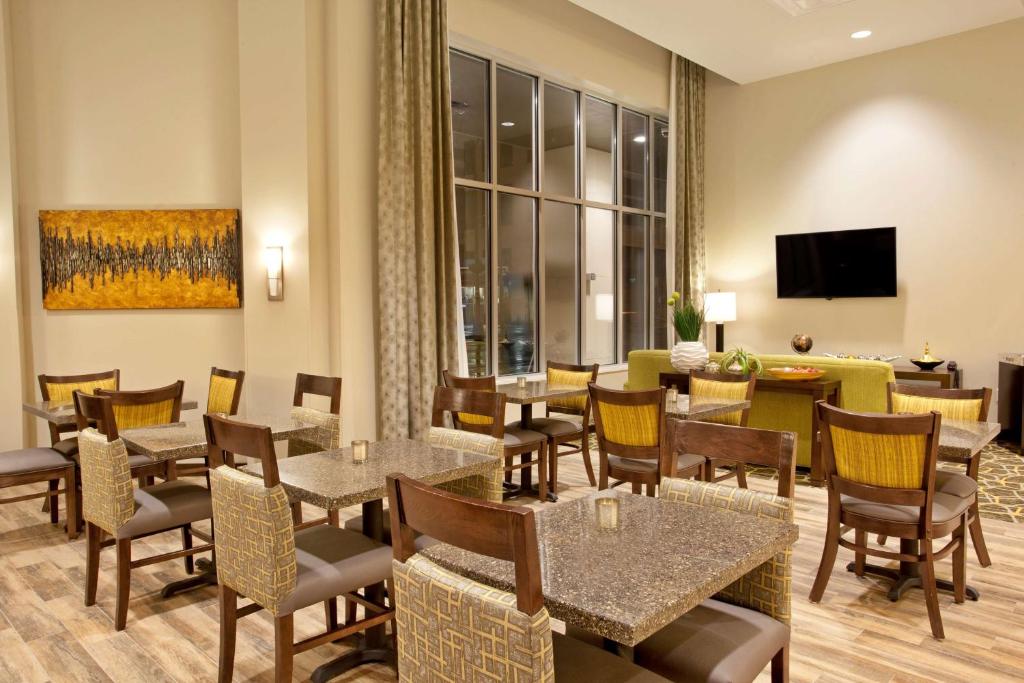 Hampton Inn & Suites - Minneapolis/Downtown photo