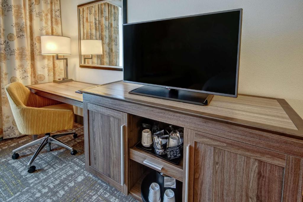 Hampton Inn & Suites - Minneapolis/Downtown photo