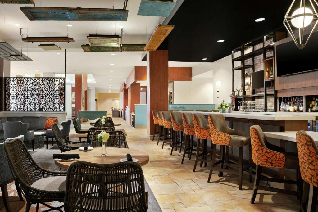 Hilton Garden Inn New Orleans Convention Center photo