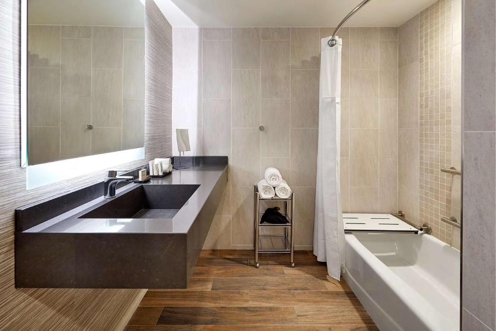 Hilton Pasadena - 