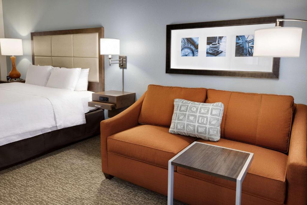 Hampton Inn West Palm Beach Central Airport photo