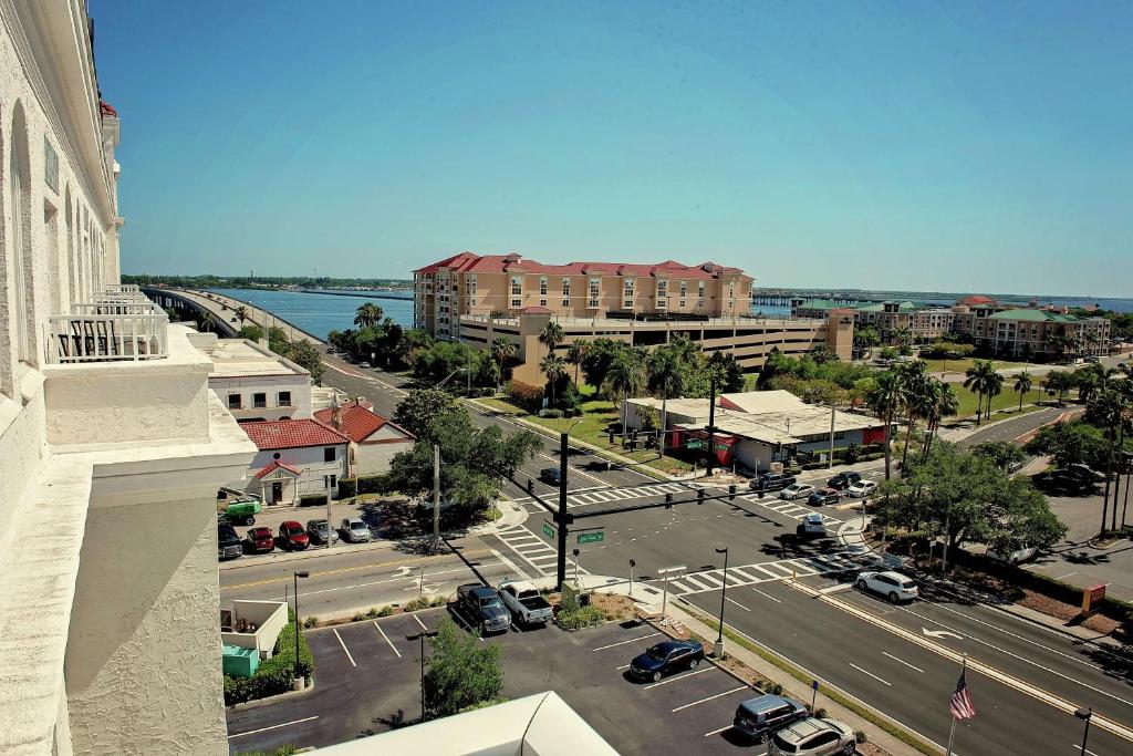 Hampton Inn & Suites Bradenton photo