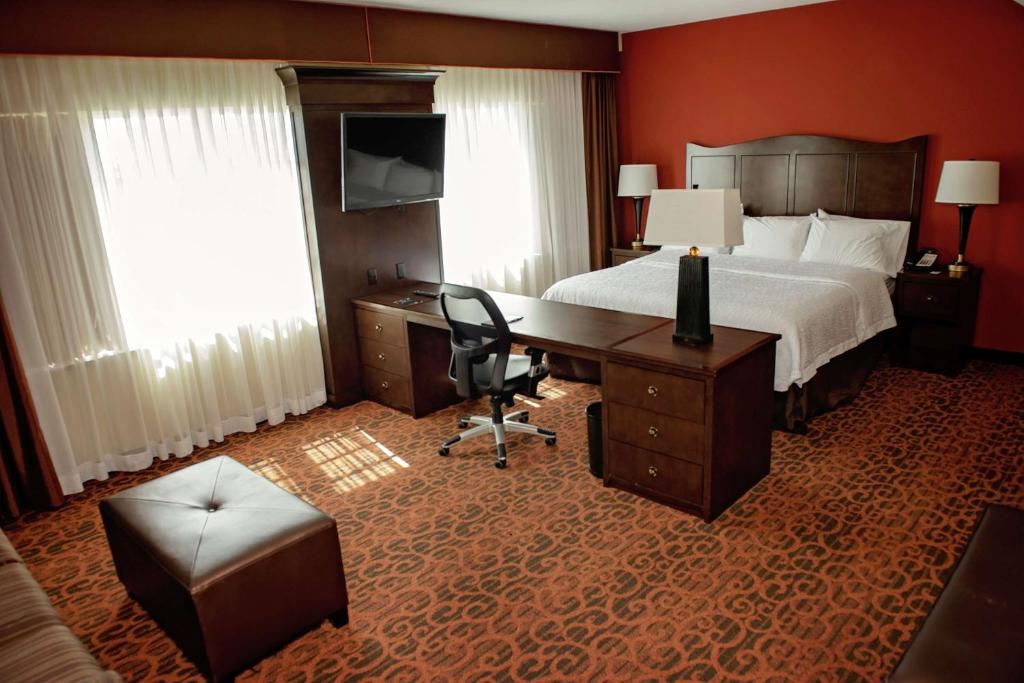 Hampton Inn & Suites Bradenton photo