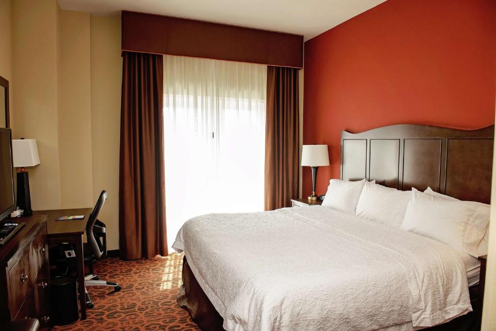 Hampton Inn & Suites Bradenton photo