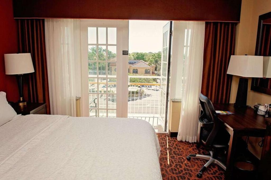 Hampton Inn & Suites Bradenton photo