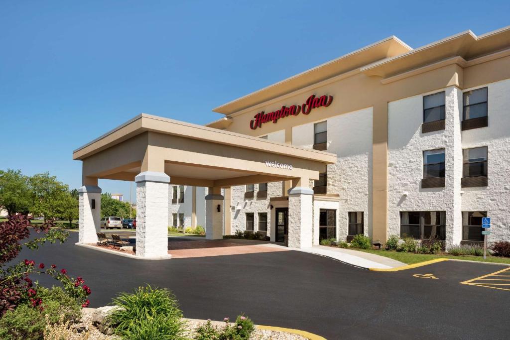 a renderização de uma estalagem Hampton em Hampton Inn Chicago-Tinley Park em Tinley Park