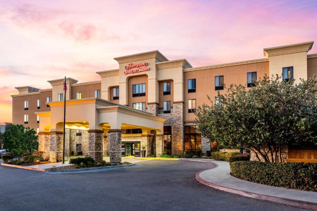a rendering of the front of a hotel at Hampton Inn & Suites Sacramento-Elk Grove Laguna I-5 in Elk Grove