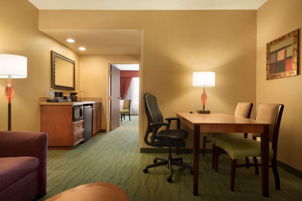 Embassy Suites East Peoria Hotel and Riverfront Conference Center - Suite Avec Deux Lits Doubles - Non-fumeurs