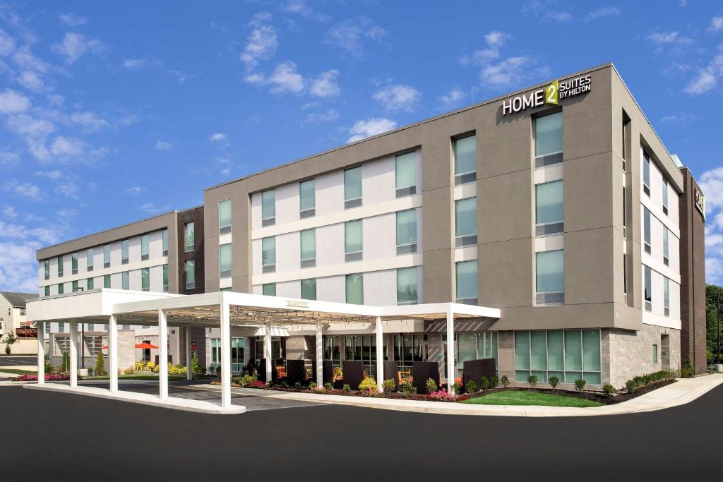 una representación de un hotel con un hilton en Home2 Suites By Hilton Owings Mills, Md en Owings Mills