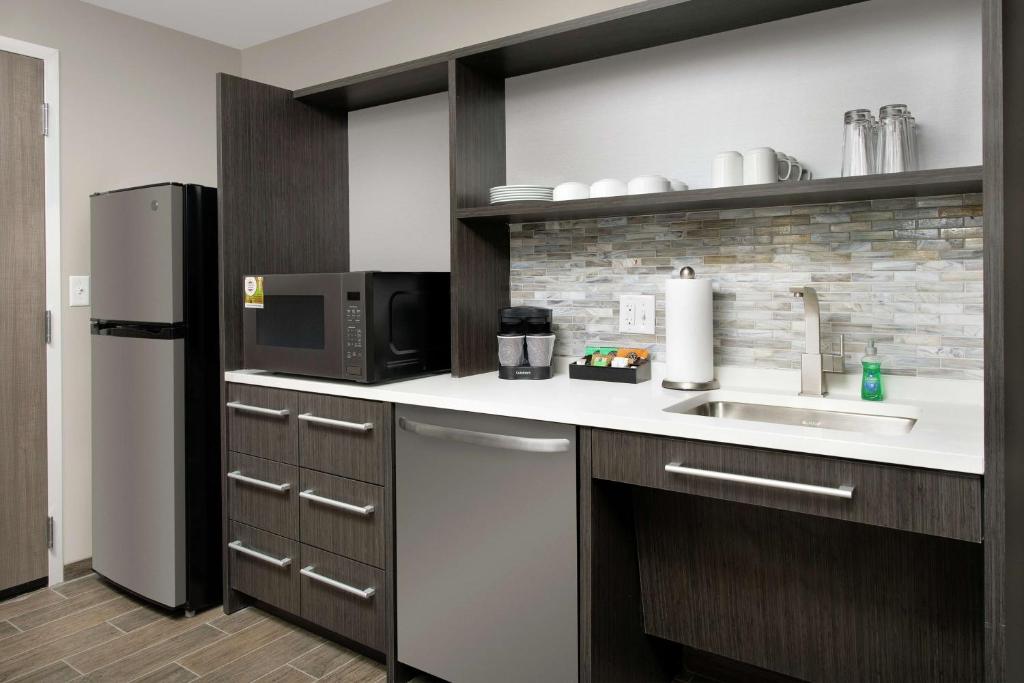 Home2 Suites By Hilton Charlottesville Downtown photo