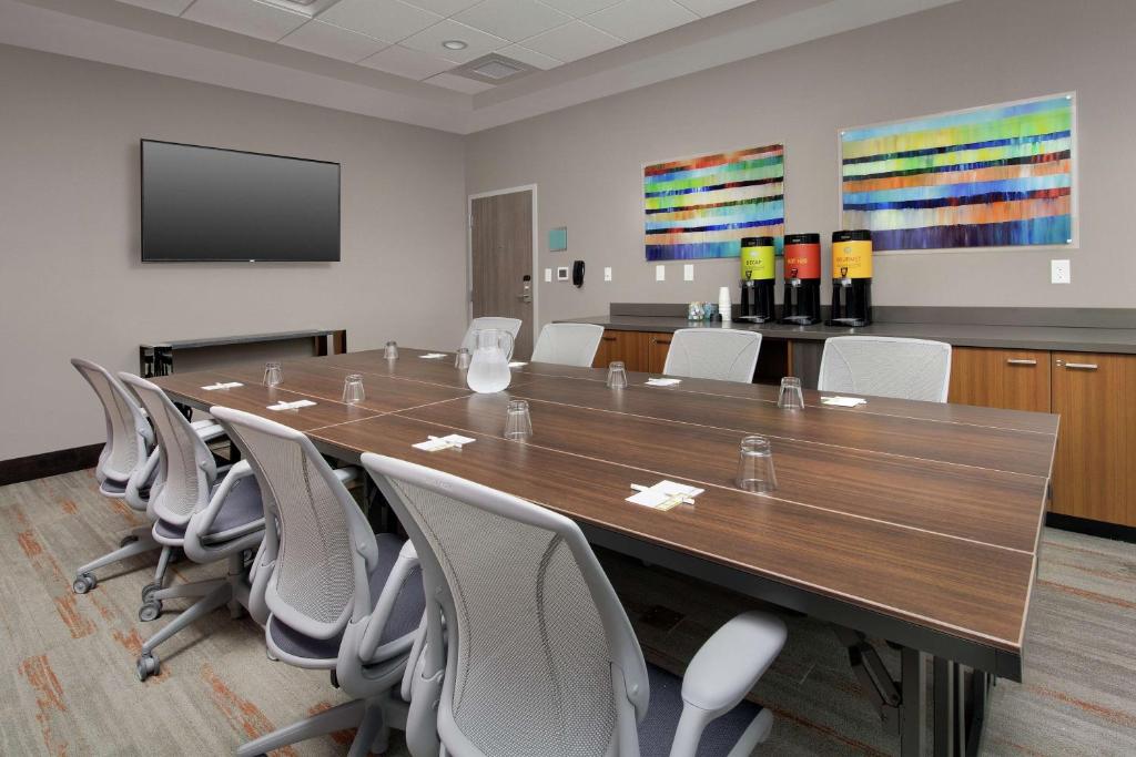 Home2 Suites By Hilton Charlottesville Downtown photo