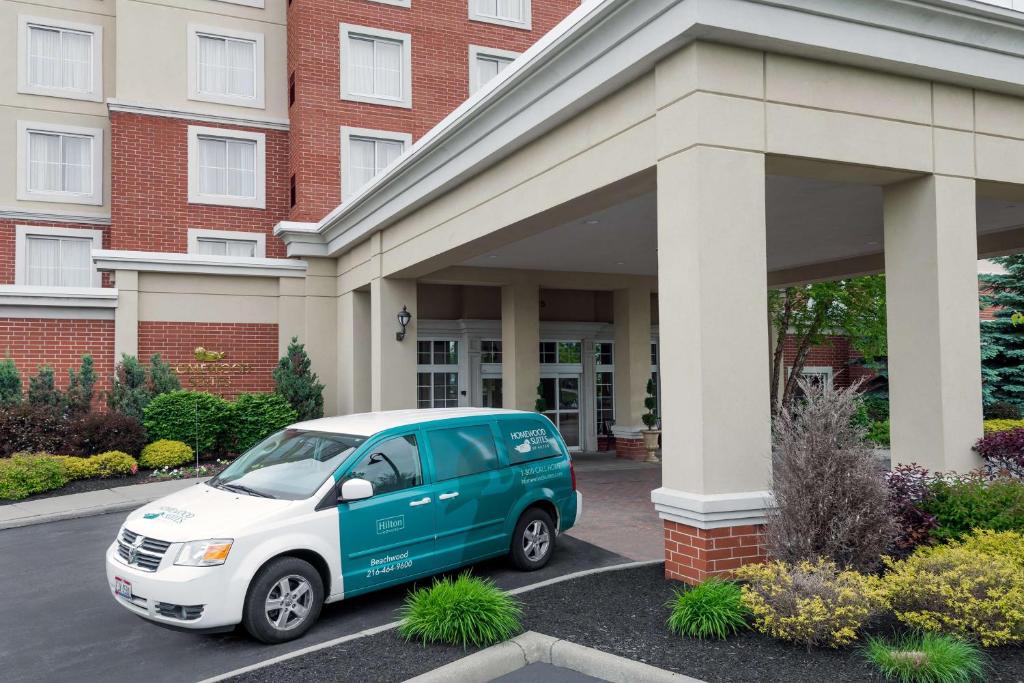 Homewood Suites by Hilton Cleveland-Beachwood photo