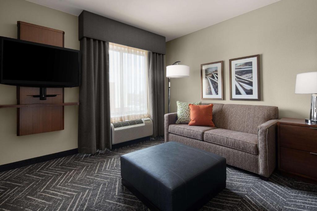 Posezení v ubytování Homewood Suites Springfield