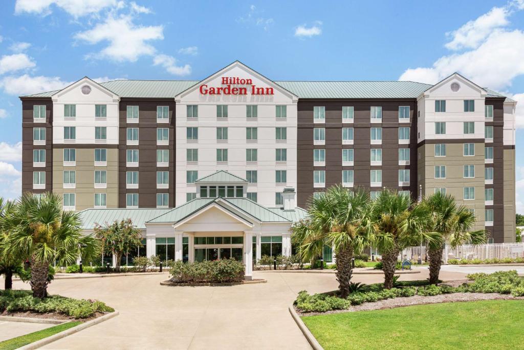 Hilton Garden Inn Houston Energy Corridor في هيوستن: تقديم نزل حديقة الفندق