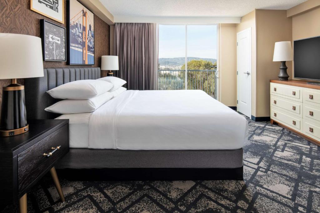 Embassy Suites San Francisco Airport - South San Francisco - Suite King De Dos Habitaciones: No Fumar