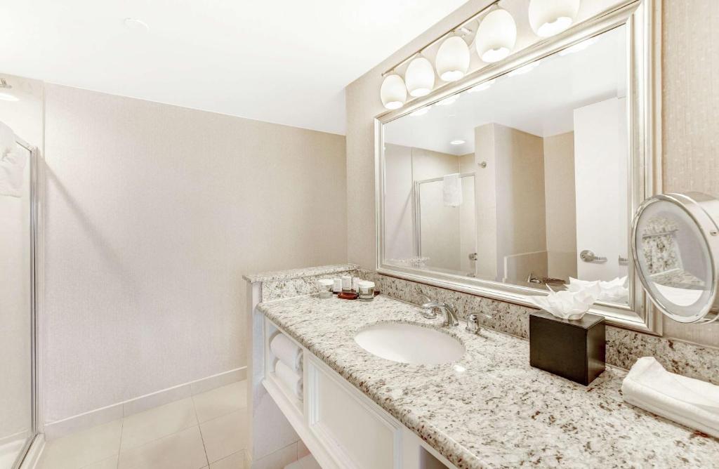Embassy Suites by Hilton Anaheim-Orange, Anaheim (updated prices 2025)