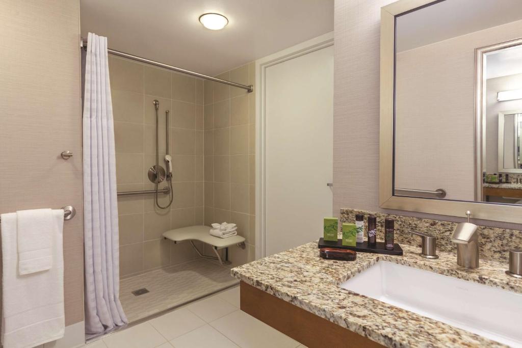 Embassy Suites by Hilton Anaheim-Orange, Anaheim (updated prices 2025)