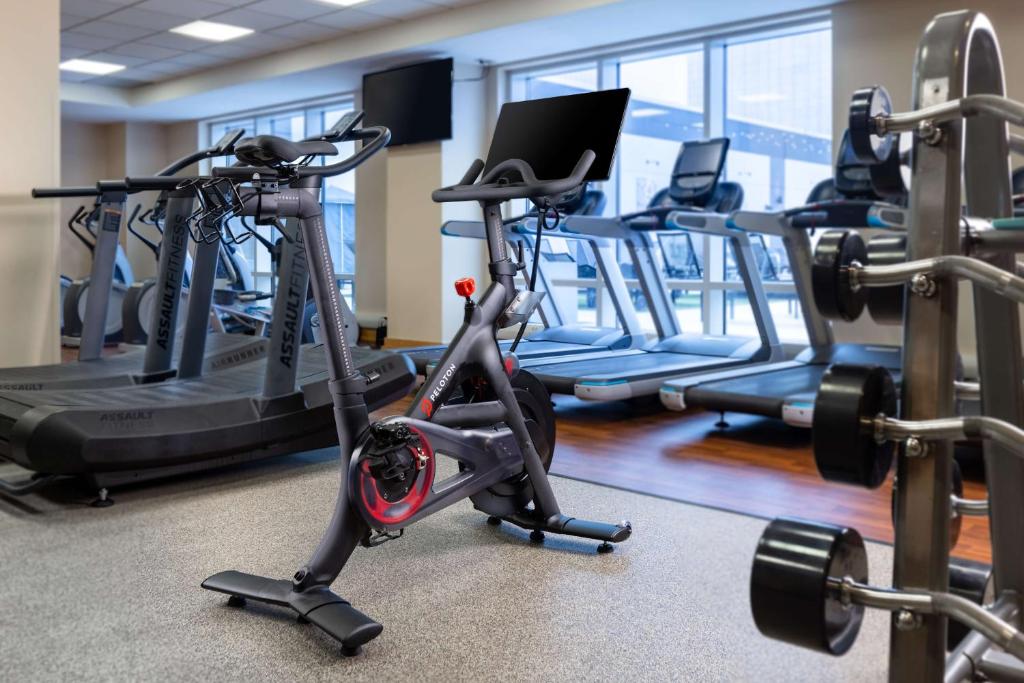 Fitness centrum a/nebo fitness zařízení v ubytování Hilton Austin