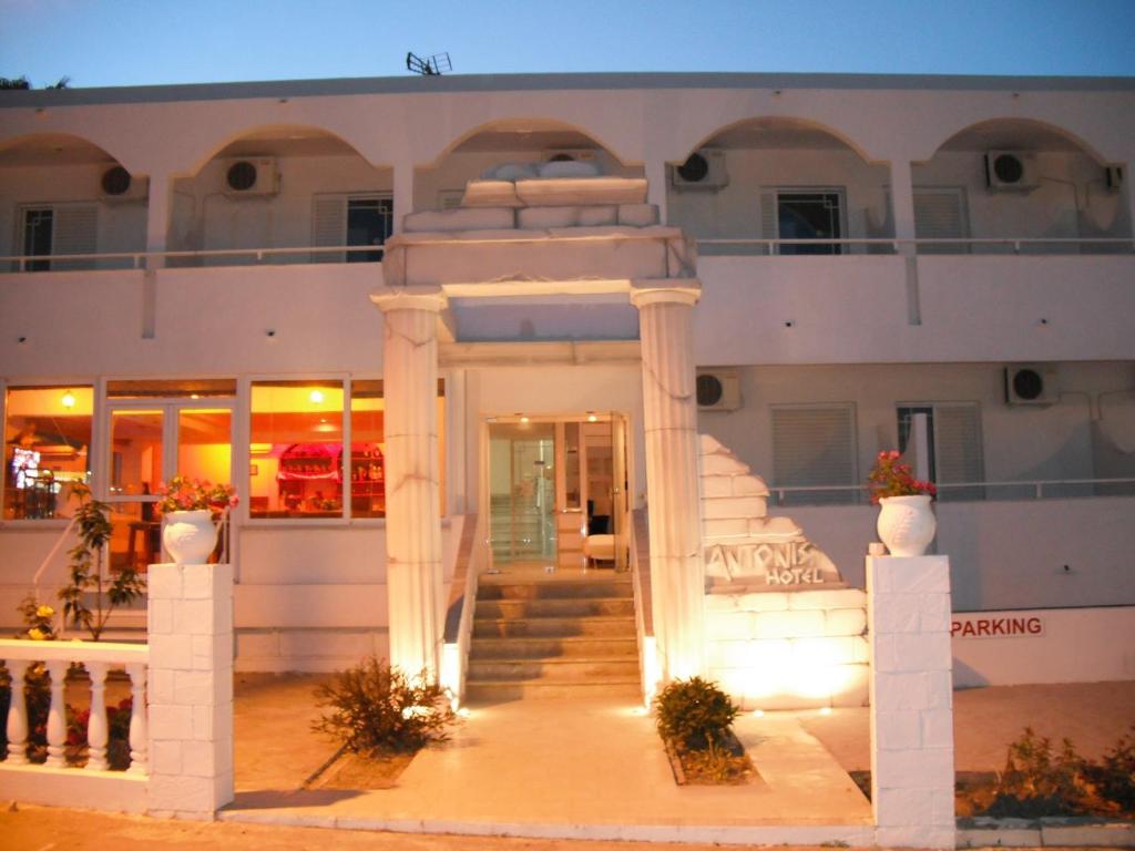 Exteriér nebo vchod ubytování Antonis Hotel