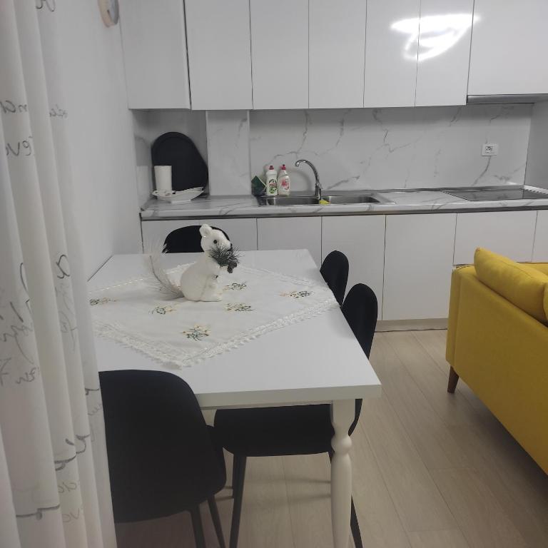 SM Apartament Vlore - Image 7