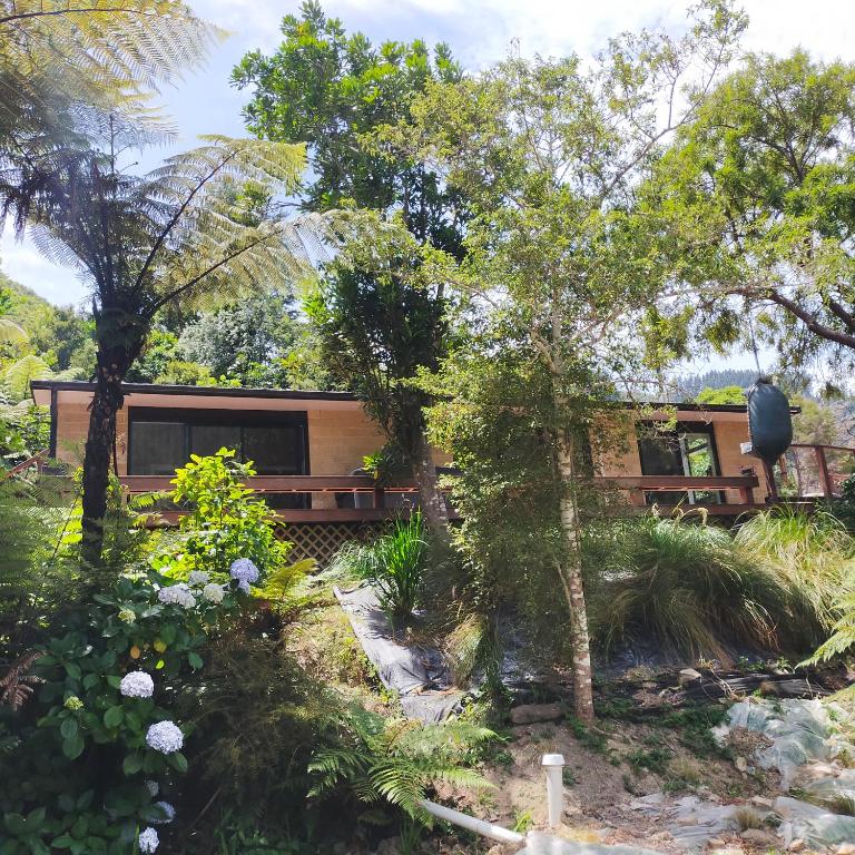 Maitai Whare Iti - Adventure Cabins & House - Resim 26