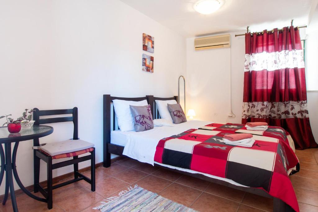 Postel nebo postele na pokoji v ubytování Split Accommodation