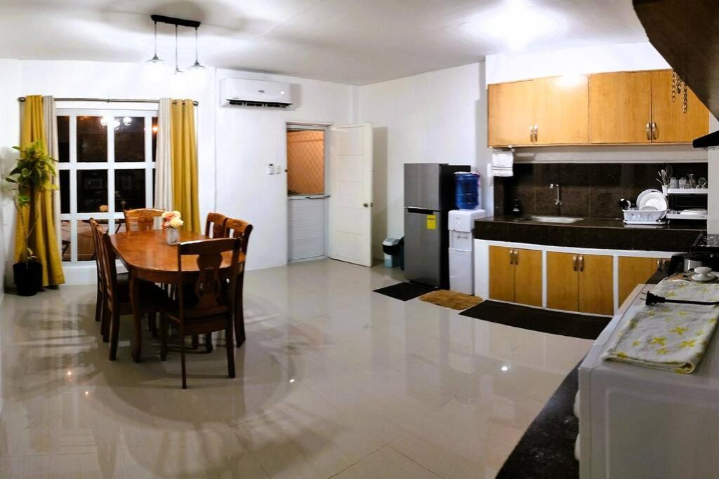 Kuchyň nebo kuchyňský kout v ubytování Isabel's Home