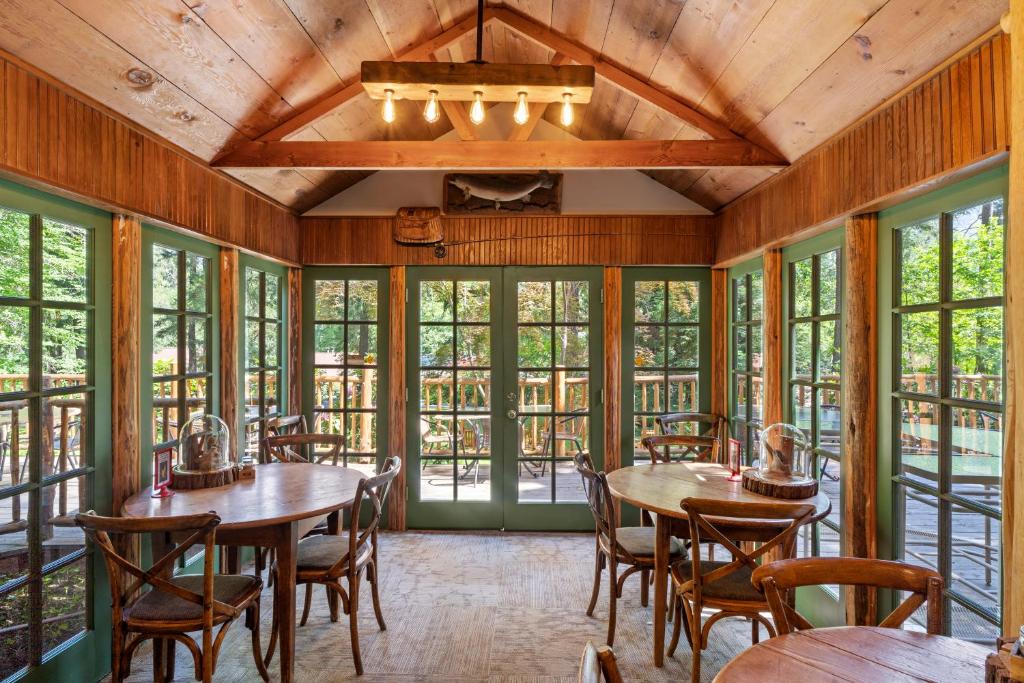 Restaurace v ubytování Weasku Inn
