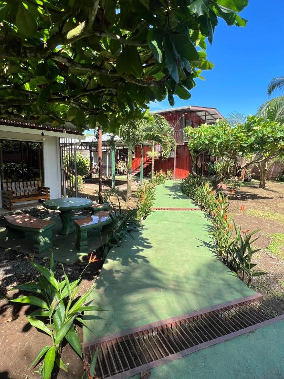 Zahrada ubytování Tortuguero Hill Rooms