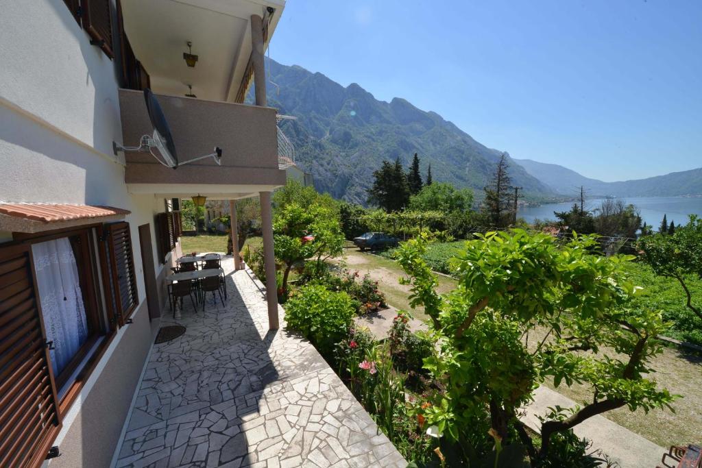 B & M Apartments - 19