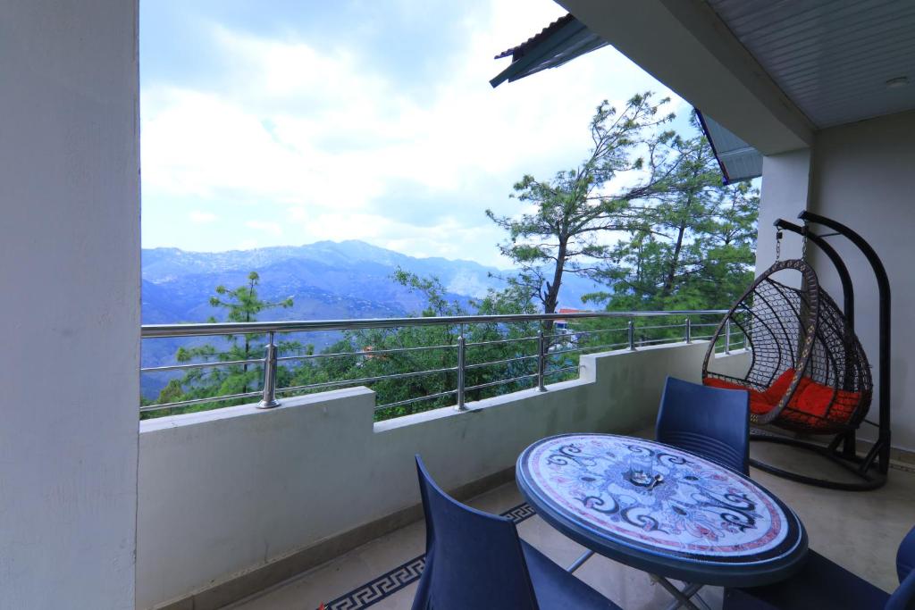 Candle Wood - Deluxe Double Room With Balcony