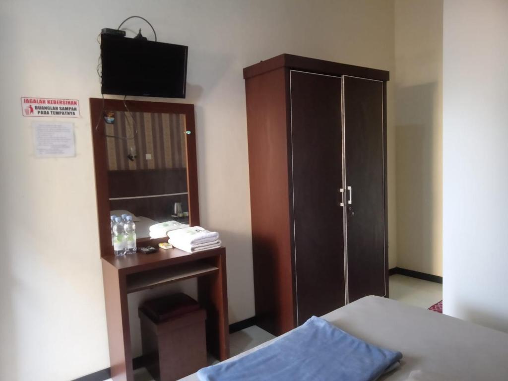 Riki Guesthouse Syari'ah - Standard Double Room