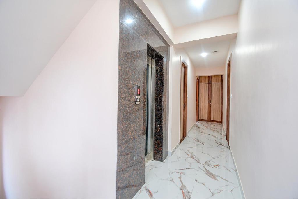 Fotografie z fotogalerie ubytování FabHotel The Lily - Nr Bisarjan Ghat v destinaci Kalkata
