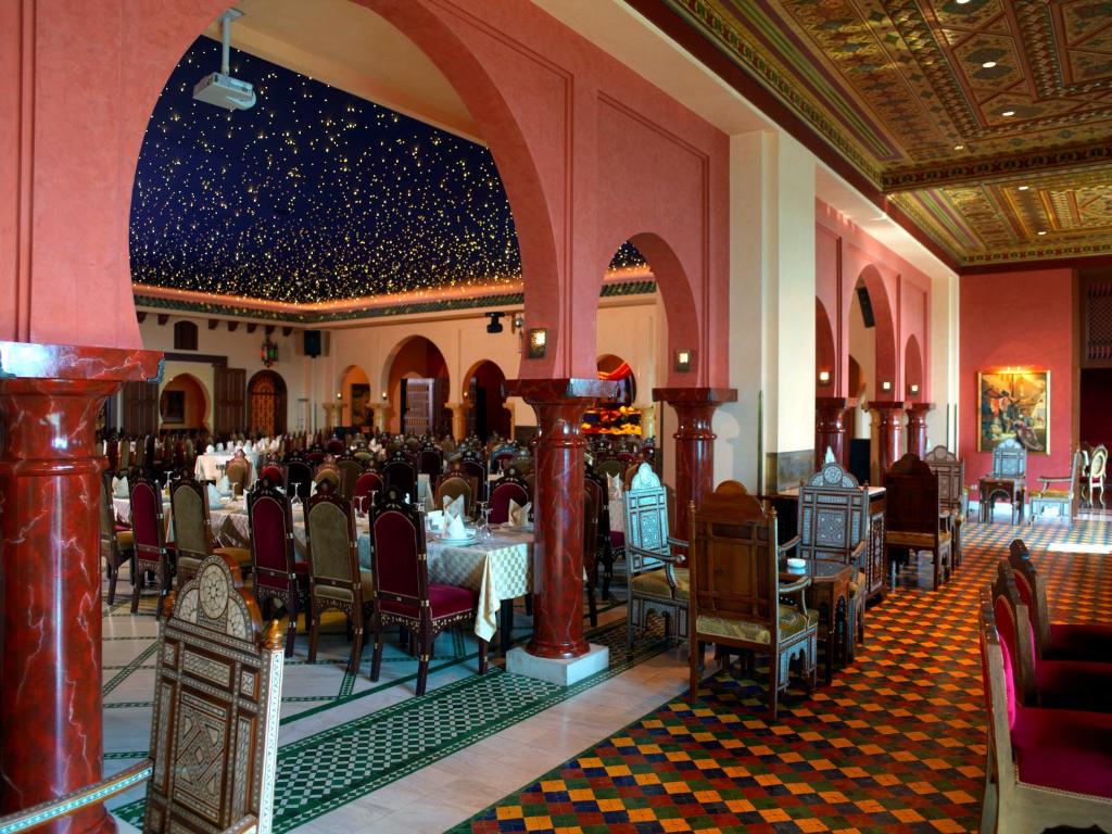 Restaurace v ubytování Le Royal Hotel - Beirut