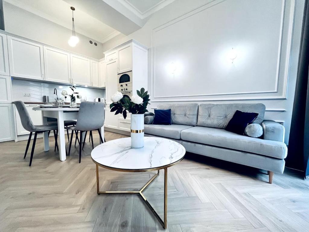 Χώρος καθιστικού στο HO!HOUSE Bulwar Staromiejski