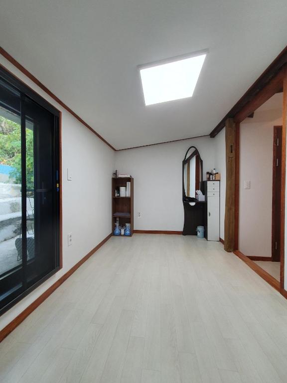 Foto sihtkohas Mokpo asuva majutusasutuse Yachtie Inn Mokpo galeriist