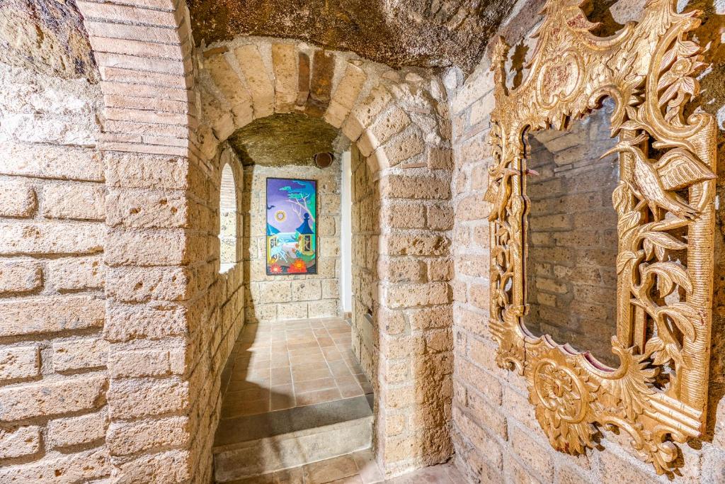 Kép Torre Del Melograno With Heated Pool - Happy Rentals szállásáról Castiglione in Teverinában a galériában