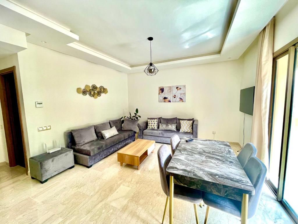 Picture of Luxury flat near airport Lockbox high speed wifi, Nouaceur ...