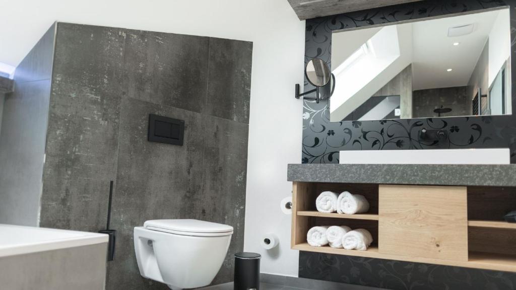Koupelna v ubytování Landhotel Waldeck