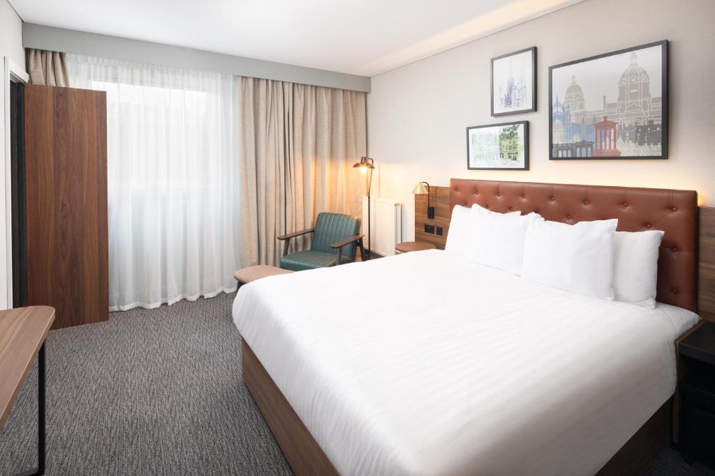 Four Points by Sheraton Edinburgh - Resim 19