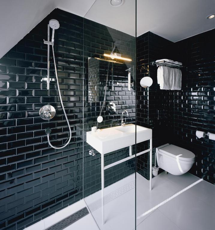 Salle de bains dans l'établissement Hotel Arena