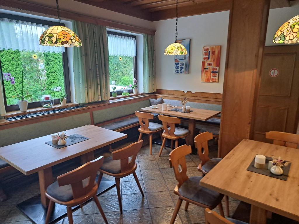 Restaurace v ubytování Gasthof Leitner - Der Wirt an der Klamm