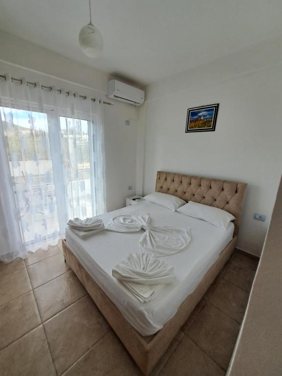 Elton Tafa guesthouse - Imazhi 2