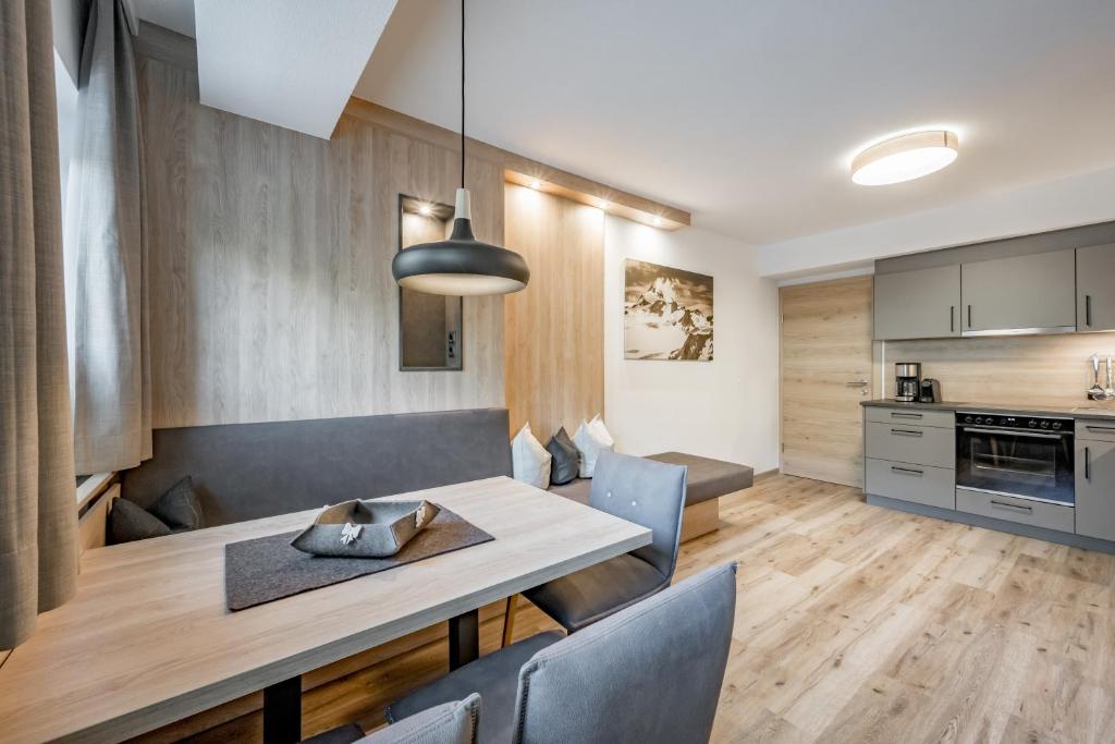 Kuchyň nebo kuchyňský kout v ubytování rechenau LIVING & RELAX
