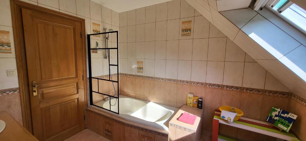 Łazienka w obiekcie 2 Belles chambres avec balcon sdb et WC privatifs