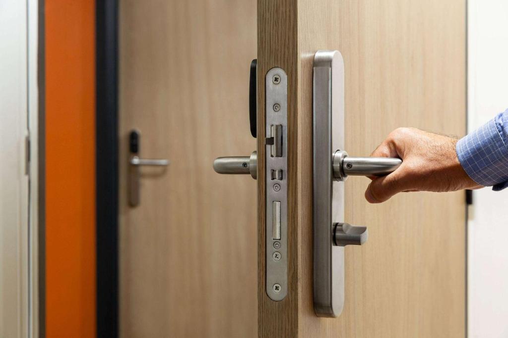 Super 8 by Wyndham Chester East - Resim 29